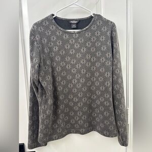 Woolrich grey long sleeve top with snowflake pattern